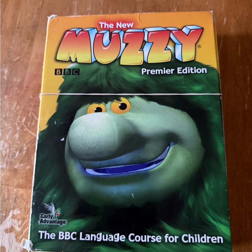 The New Muzzy Premier Edition - Green Character Cover